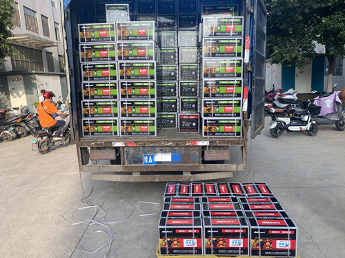 廣西桂林客戶液體肥裝車中2 廣西桂林客戶液體肥裝車中2